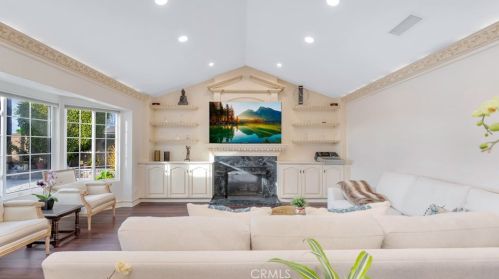 10915 El Coco Cir, Santa Ana CA  92708-5316 exterior