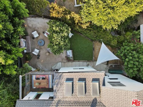 1520 Columbia Dr, Glendale CA  91205-3508 exterior