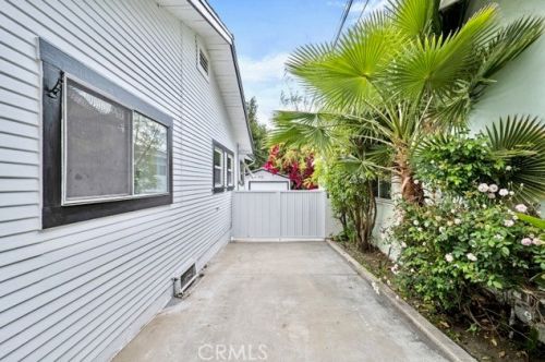 1710 Glenwood Rd, Glendale CA  91201-1812 exterior