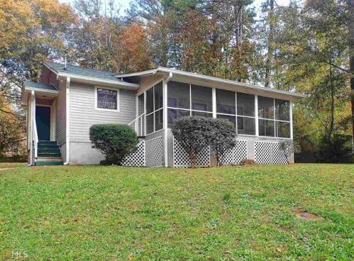 131 Lakeview Dr, Stockbridge, GA 30281-1756