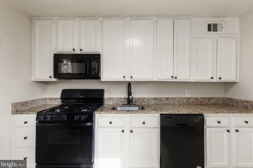 7 Aberdeen Ave, Aberdeen MD  21001-3817 exterior