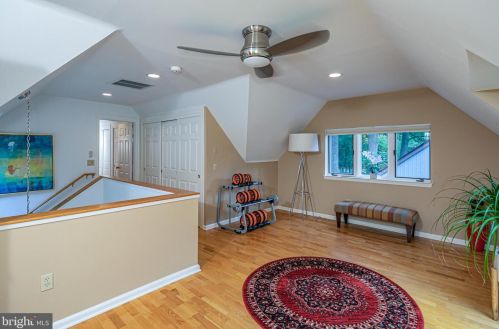 22 Constitution Hl, Princeton NJ  08540-6748 exterior