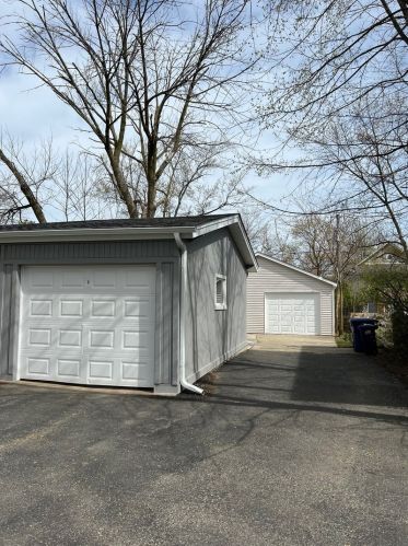 1344 Bayberry Ln, Bannockburn IL  60015-4002 exterior
