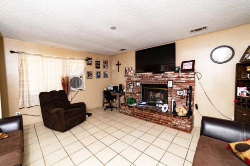 18516 Casaba Rd, El Mirage, CA 92301-2087