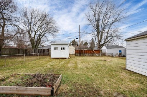 2516 Dellwood Dr, Springfield OH  45505-2531 exterior