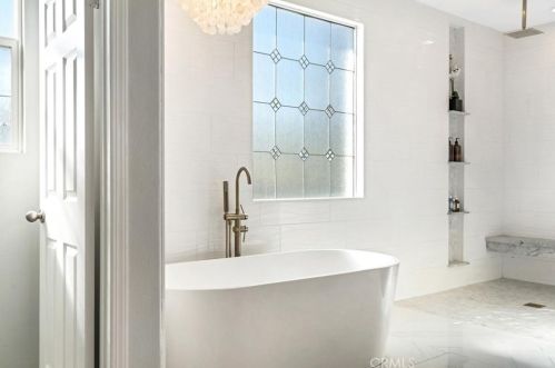 19445 Mi Casa Ct, Riverside CA  92508-6827 exterior