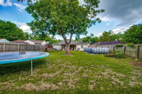 420 Farrer St, Angleton TX 77515-5027 exterior