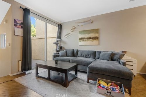 1091 Positano Ave, Anaheim CA  92808-1542 exterior