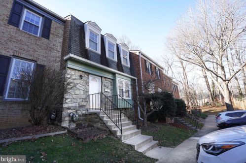 8836 Surveyors Pl, Springfield VA  22152-2217 exterior