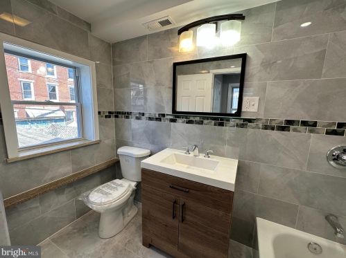 1512 4 St, Philadelphia PA 19147-6531 exterior