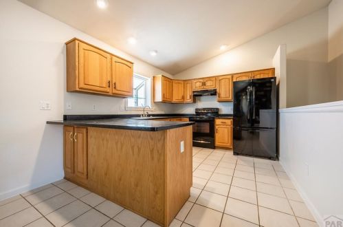 1212 Saddle Ridge Ln, Pueblo CO  81007-3905 exterior