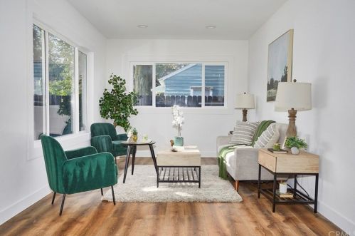 109 Wright St, Santa Ana CA 92701-4342 exterior