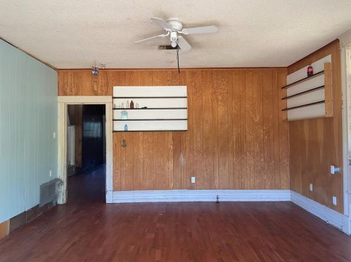 401 Gardner St, Whitewright TX 75491-2309 exterior