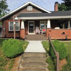 611 Lynn Ave, Elizabethton, TN 37643-2133