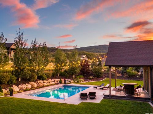 6207 Quail Ln, Huntsville, UT