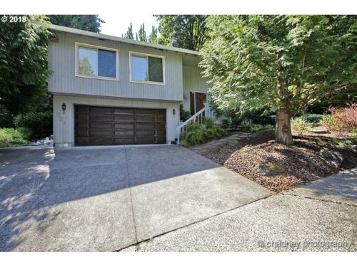 836 27th St, Damascus, OR 97080