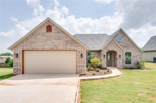 1907 Eastview Ter, Granbury, TX 76048-2894