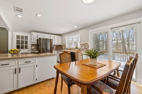 531 Atkins St, Middletown CT  06457-1546 exterior