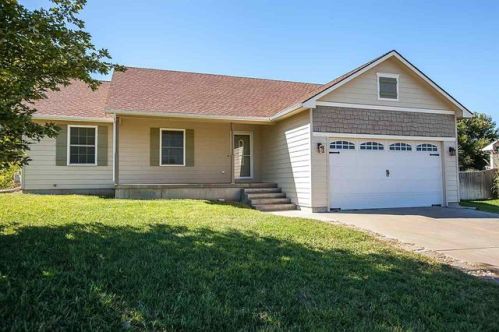 1109 Leprechaun Dr, Chapman, KS 67431-8979