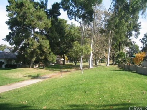 17251 Chestnut, Irvine CA  92612-2316 exterior