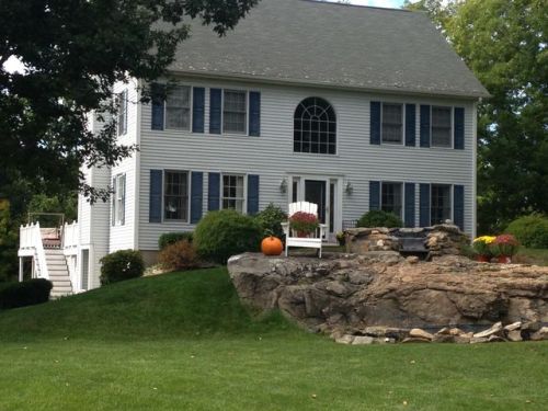 31 Wood Hill Dr, Auburn, NH 03032-3138