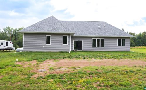 3139 Tischer Rd, Duluth, MN 55803-8728