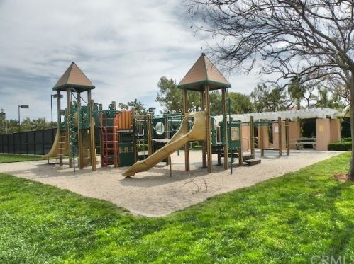 7 Figaro, Irvine CA  92606-0607 exterior