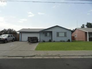 580 Jennie Ave, Hermiston, OR 97838-1920