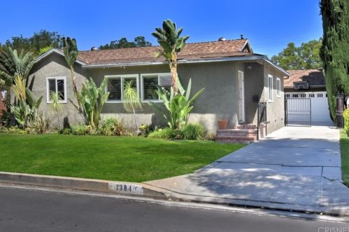 13947 La Maida St, Van Nuys, CA 91423-1906