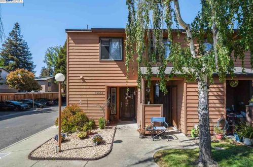 26564 Sunvale Ct, Hayward, CA 94544-3661