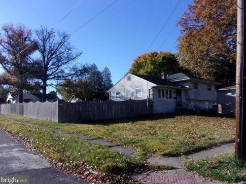 142 Cressmont Ave, Blenheim, NJ 08012-3836