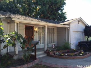 730 Loletta Ave, Modesto, CA 95351-1835