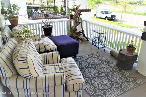 1212 Sunset Ave, Tinton Falls, NJ 07712-4924