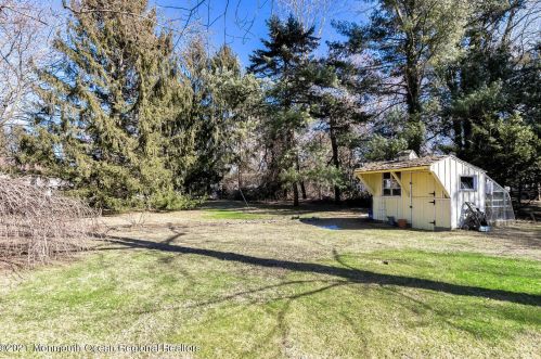 4 Marvin Rd, Middletown NJ 07748-2814 exterior