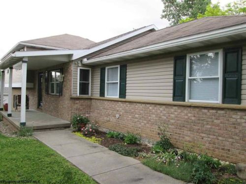 1094 Brookings Dr, Morgantown, WV 26508-8762