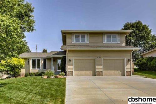 440 Chestnut St, Springfield, NE