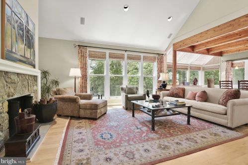 6976 Pindell School Rd, Fulton MD  20759-9712 exterior