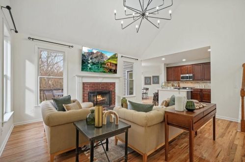 506 Chestnut Walk, Holly Springs GA  30114-7748 exterior