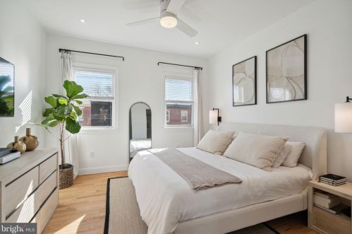 2023 Fitzwater St, Philadelphia PA  19146-1332 exterior