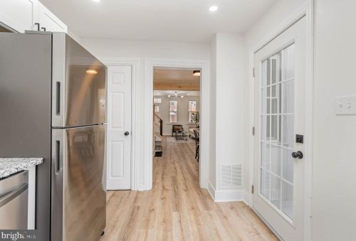 706 Beaver St, Lancaster PA  17603-5802 exterior