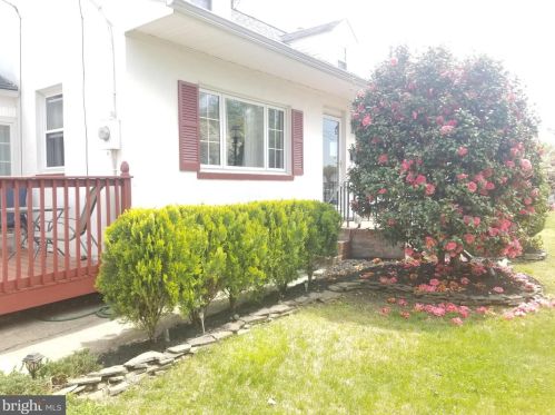 110 Simpson Ave, Runnemede, NJ 08078-1654