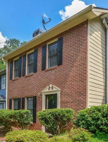 4809 Hairston Pl, Stone Mountain, GA 30088-1933