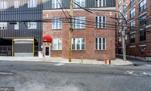 439 13th St, Philadelphia PA 19147-1142 exterior