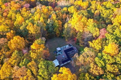 53 Old Andover Rd, Hebron, CT 06248-1366
