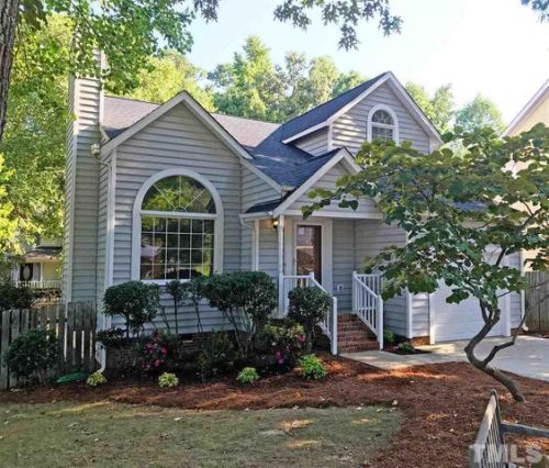 1000 Woodbriar St, Apex, NC 27502-1370