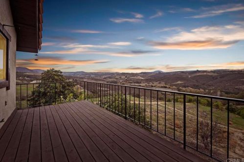 11055 Calle Oro Verde, Valley Center, CA 92082-4202