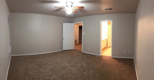 538 Dandelion Loop, Uhland TX  78640-5516 exterior