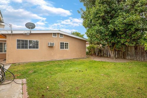 3139 Tyler Ave, Anaheim CA  92801-6039 exterior