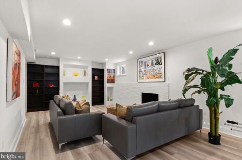 1603 Ballard St, Silver Spring MD 20910-2732 exterior