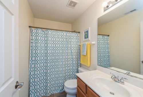 551 Lancaster Dr, Pingree Grove IL  60140-9156 exterior